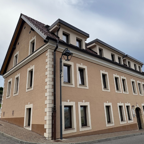 Izdelek brez naslova